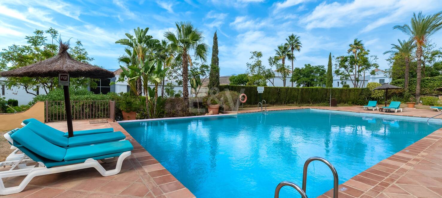 Penthouse with excellent views in Flamingos