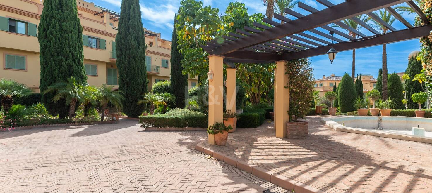 Penthouse with excellent views in Flamingos