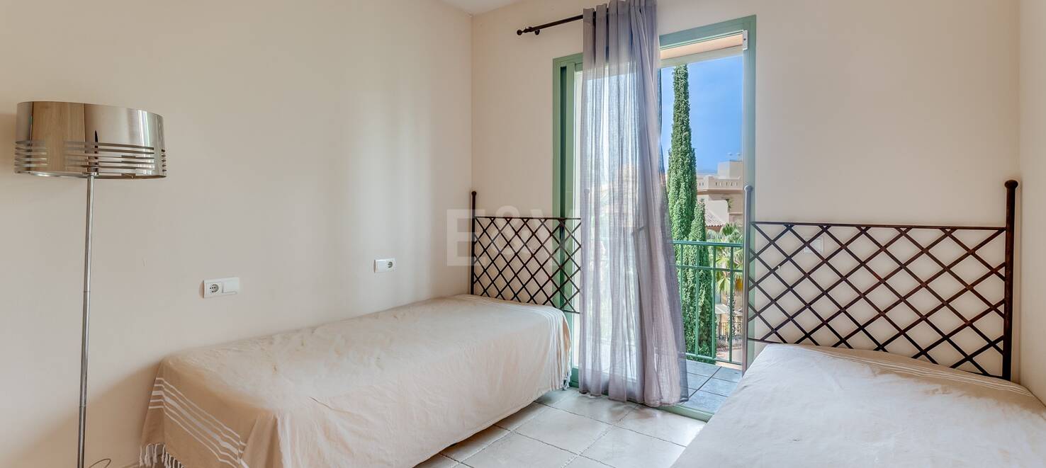 Penthouse with excellent views in Flamingos