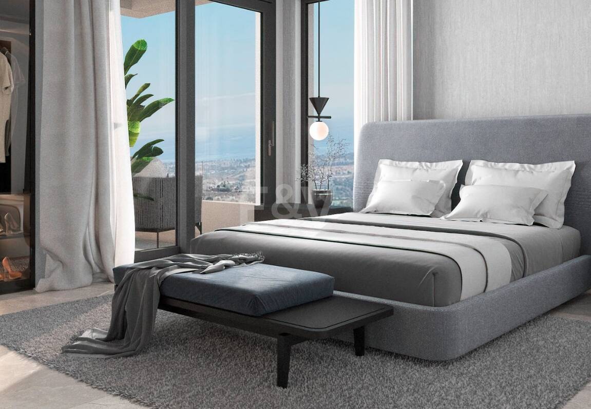 Modern gem within a green setting in El Madroñal