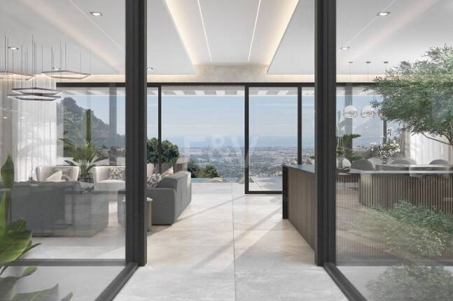 Modern gem within a green setting in El Madroñal