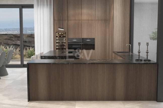 Modern gem within a green setting in El Madroñal