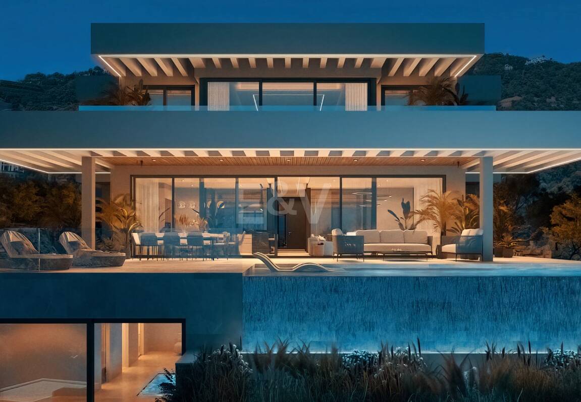 Modern gem within a green setting in El Madroñal