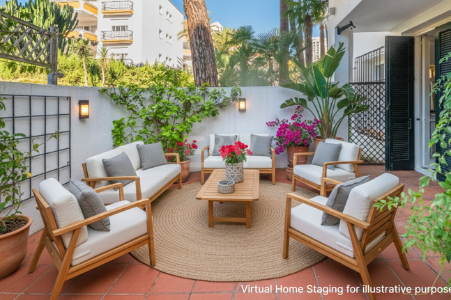 Garden Apartment Steps from the Sea