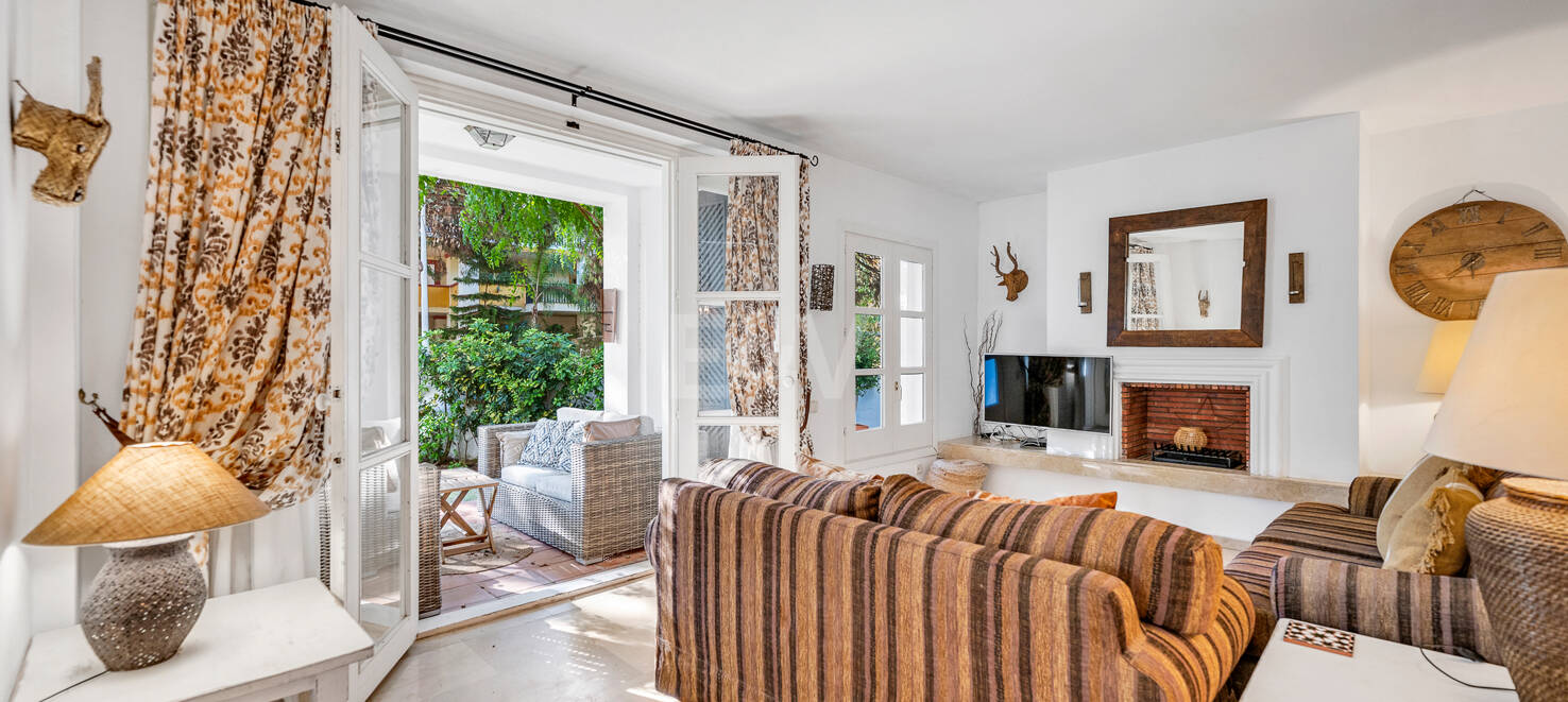 Ground Floor Apartment with Private Garden Steps from the Sea