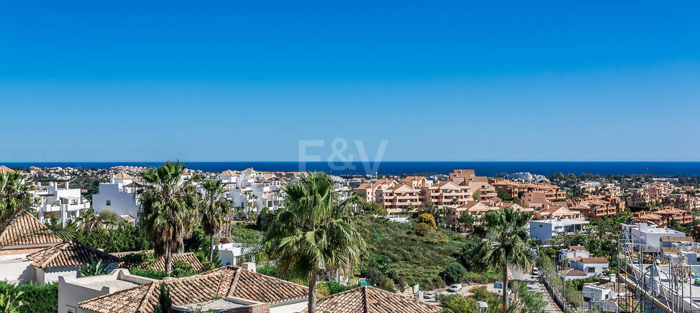 Współczesna willa z doskonałym widokiem na morze