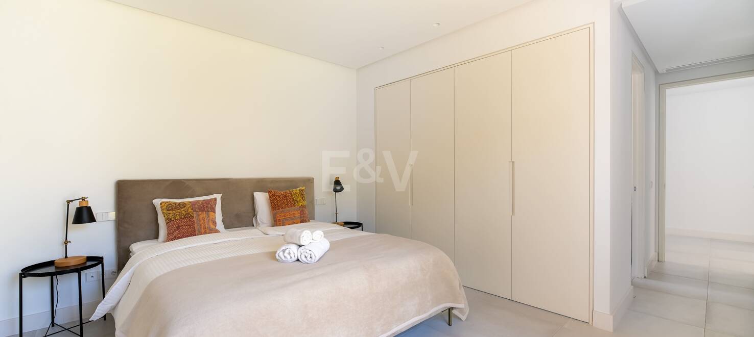 Współczesna willa z doskonałym widokiem na morze