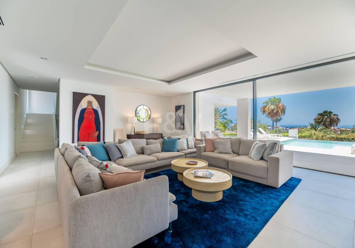 Moderne Villa mit fantastischem Meerblick neben dem Golfplatz