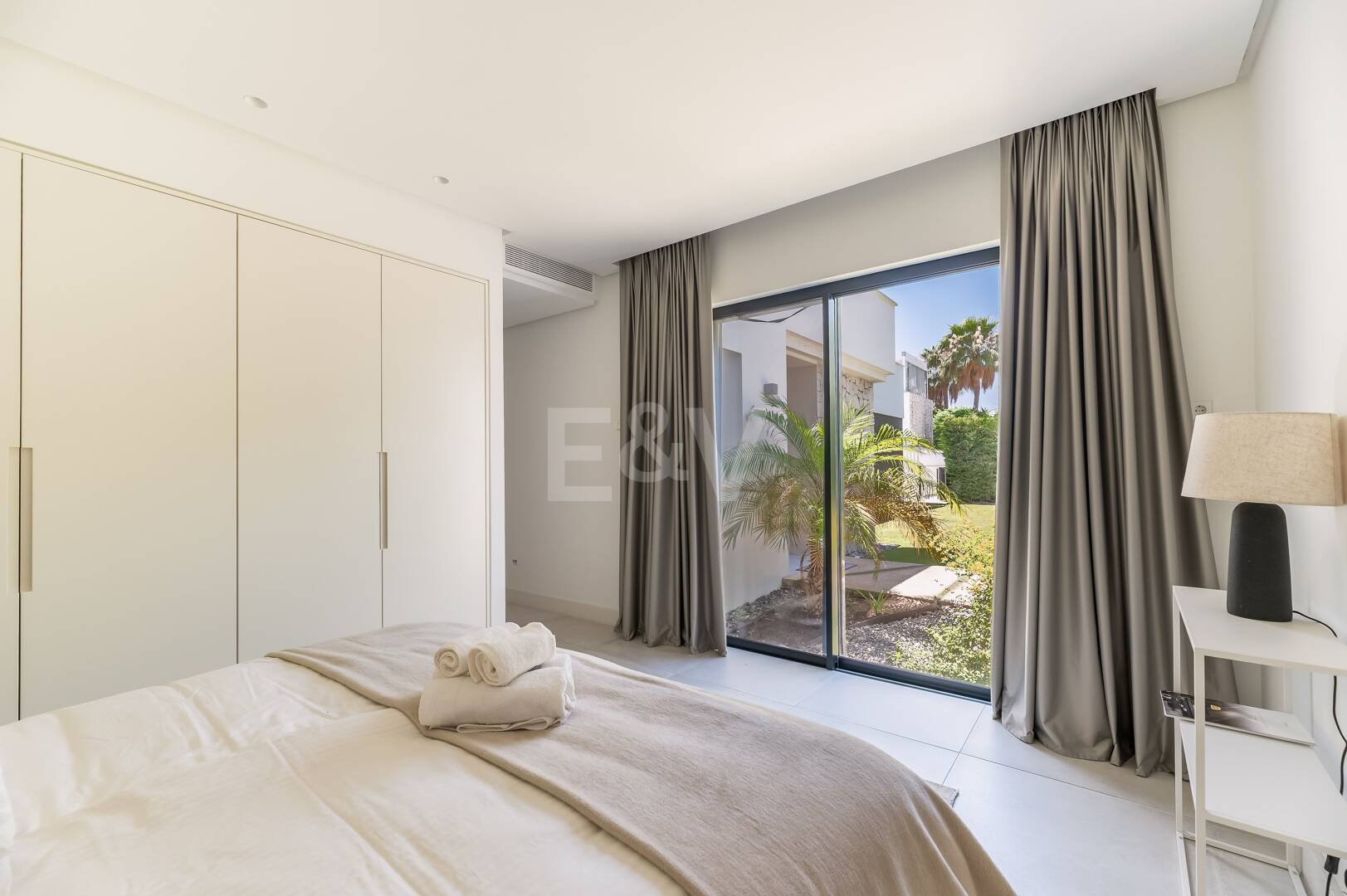 Modern Villa with Stunning Sea Views beside the Golf Course