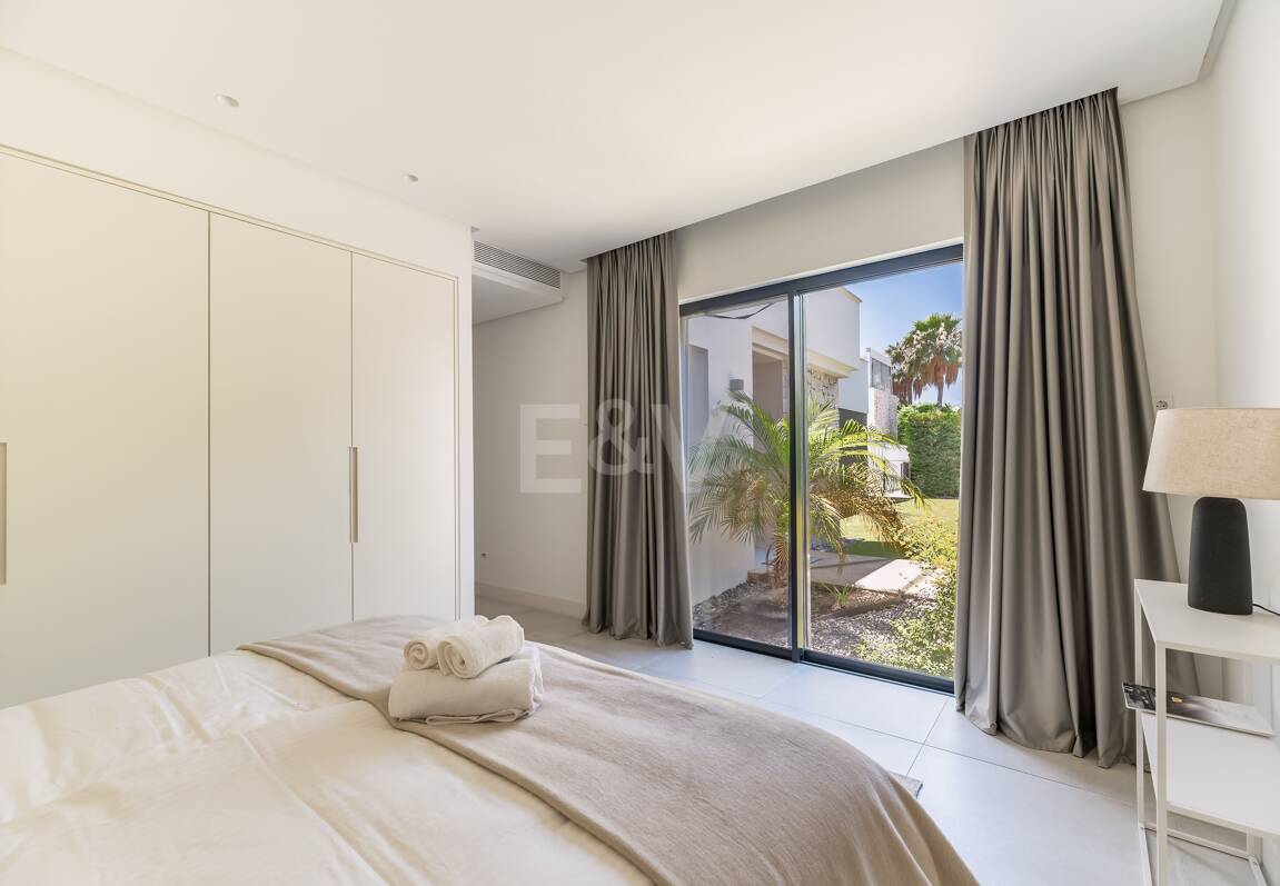 Modern Villa with Stunning Sea Views beside the Golf Course