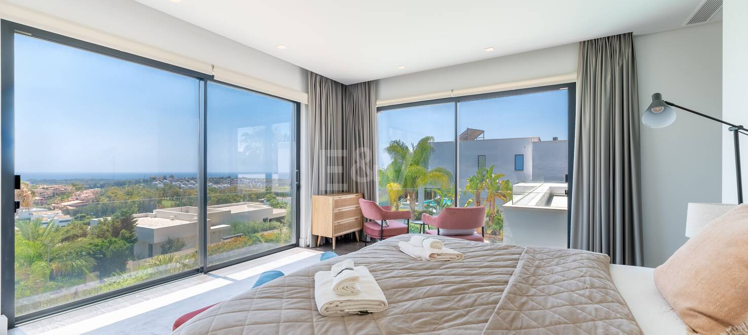 Współczesna willa z doskonałym widokiem na morze