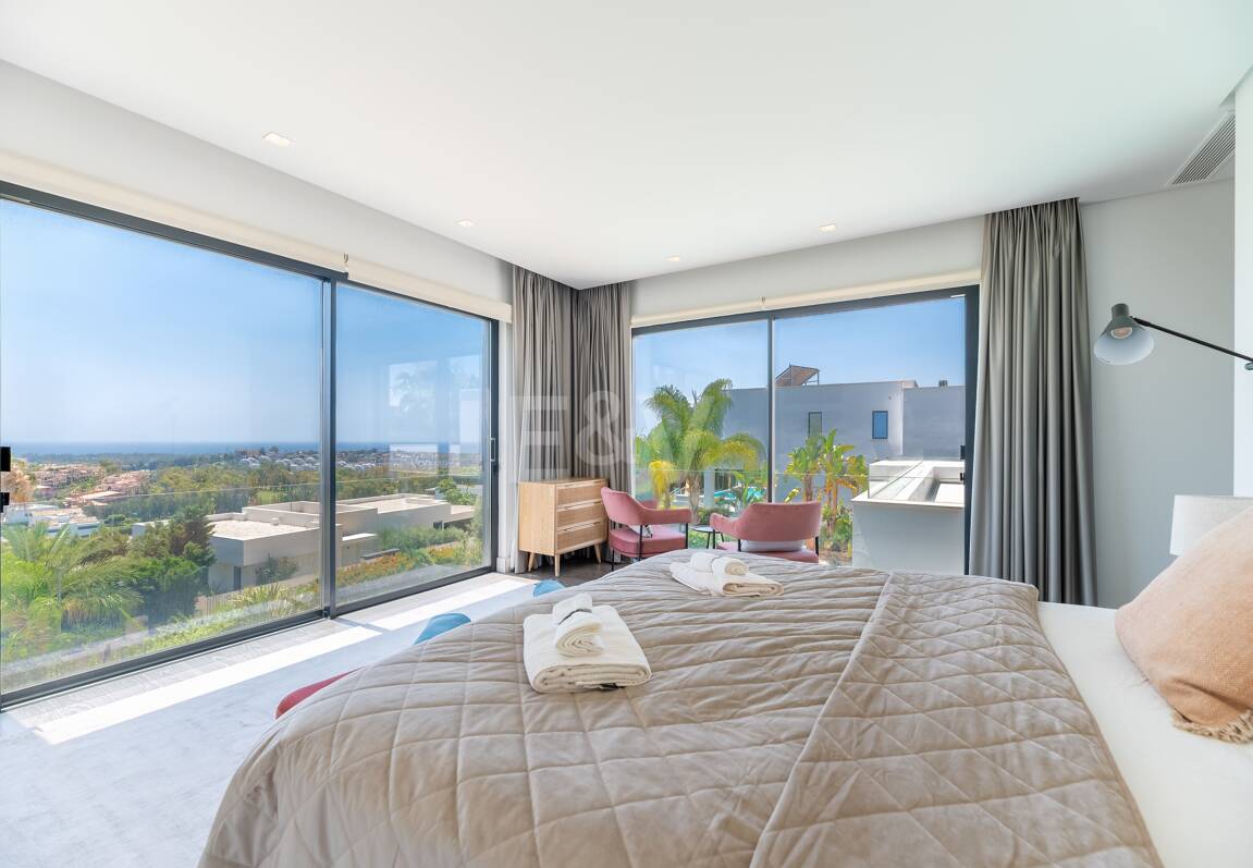 Modern Villa with Stunning Sea Views beside the Golf Course