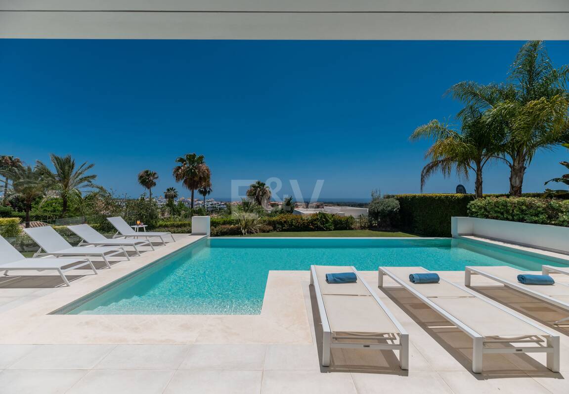 Modern Villa with Stunning Sea Views beside the Golf Course