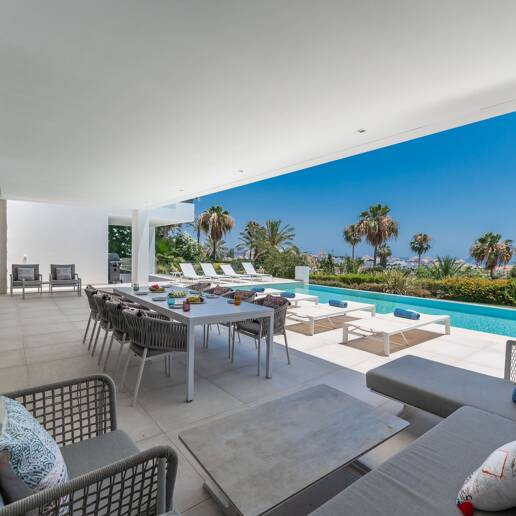 Modern Villa with Stunning Sea Views beside the Golf Course