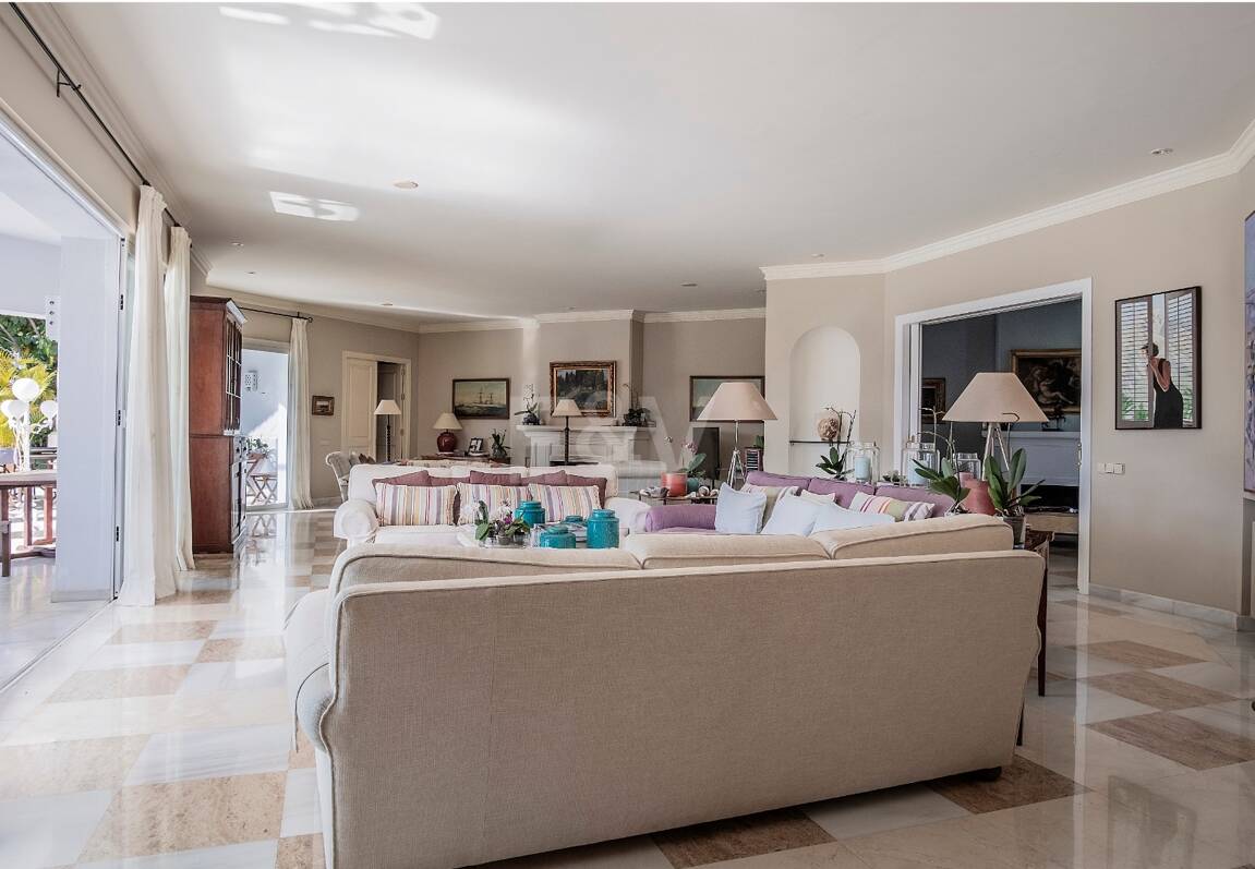 Superbe Villa de luxe à quelques pas de la plage de Guadalmina