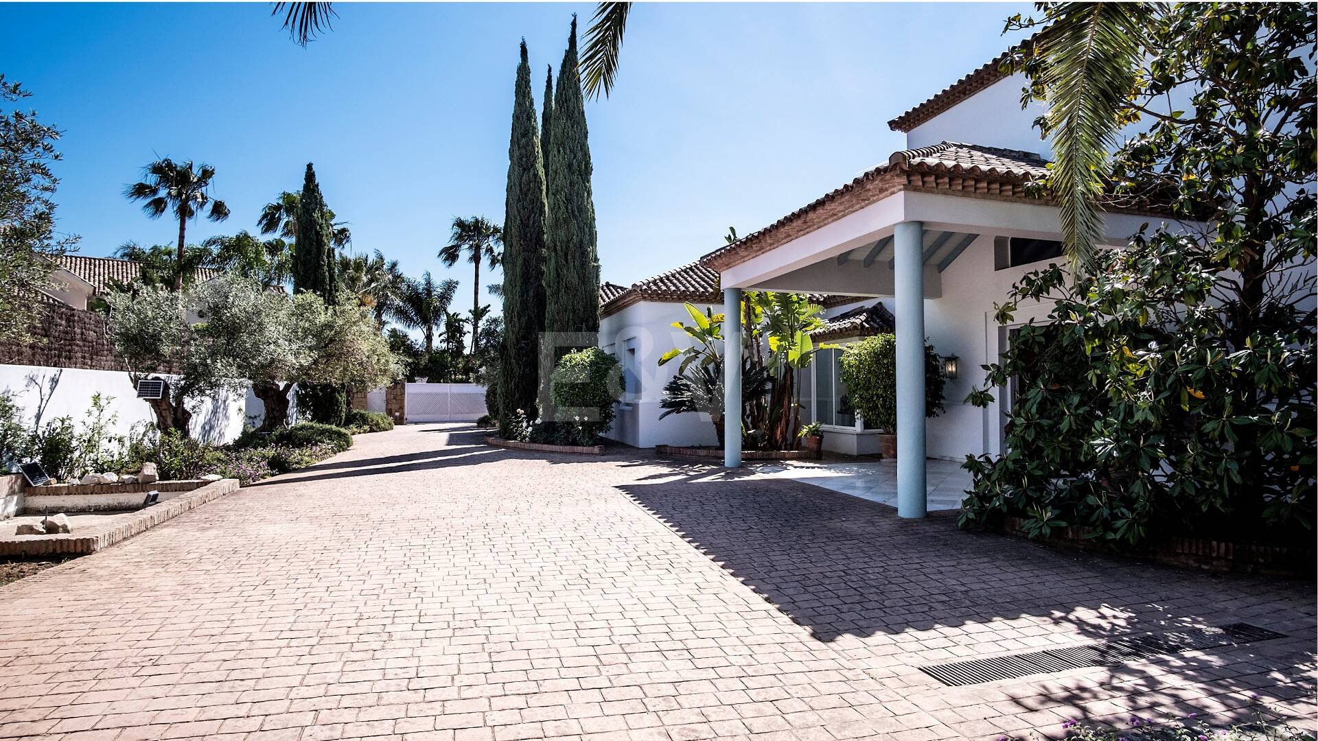Superbe Villa de luxe à quelques pas de la plage de Guadalmina