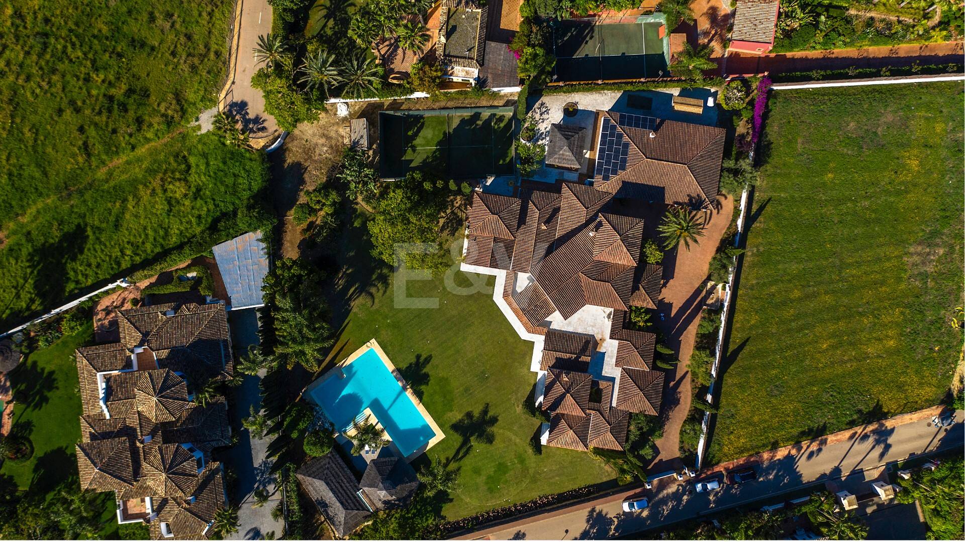 Superbe Villa de luxe à quelques pas de la plage de Guadalmina