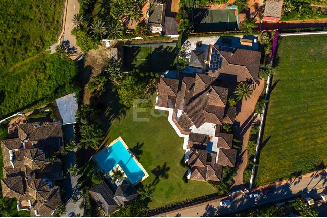 Superbe Villa de luxe à quelques pas de la plage de Guadalmina