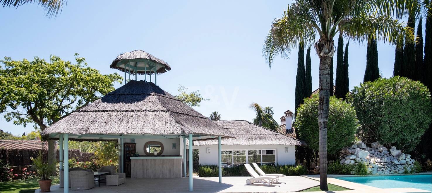 Stunning Luxury Villa just steps from Guadalmina beach