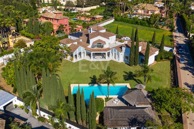 Superbe Villa de luxe à quelques pas de la plage de Guadalmina