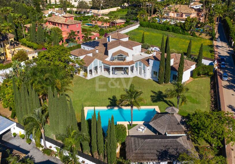 Superbe Villa de luxe à quelques pas de la plage de Guadalmina