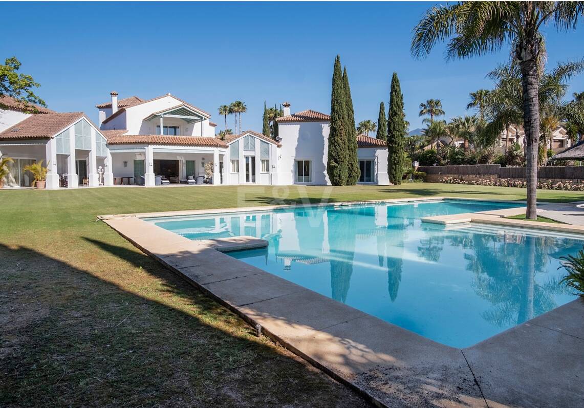 Fantastisk lyx Villa bara några steg från Guadalmina stranden
