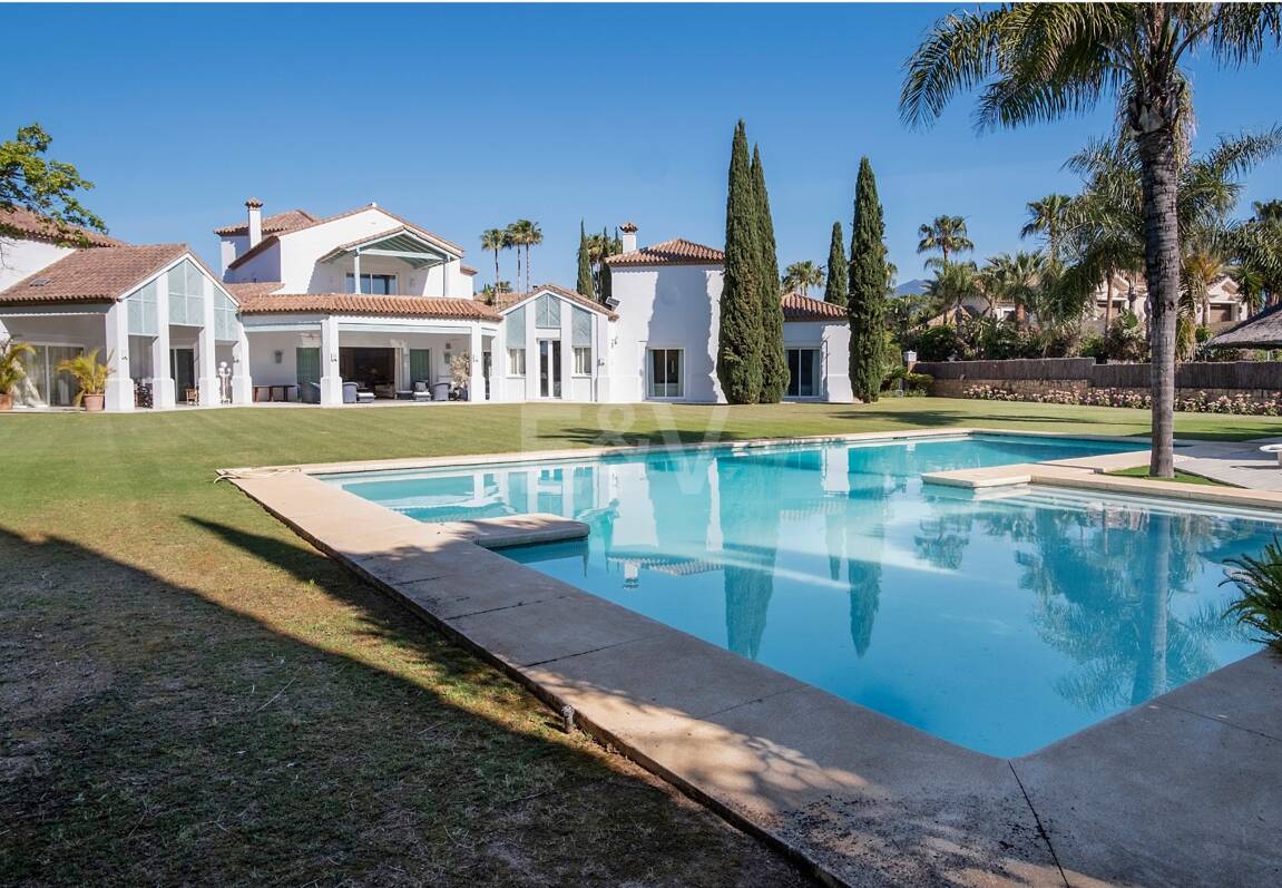 Superbe Villa de luxe à quelques pas de la plage de Guadalmina