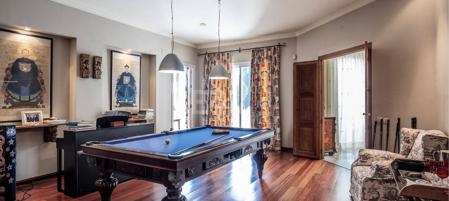 Stunning Luxury Villa just steps from Guadalmina beach