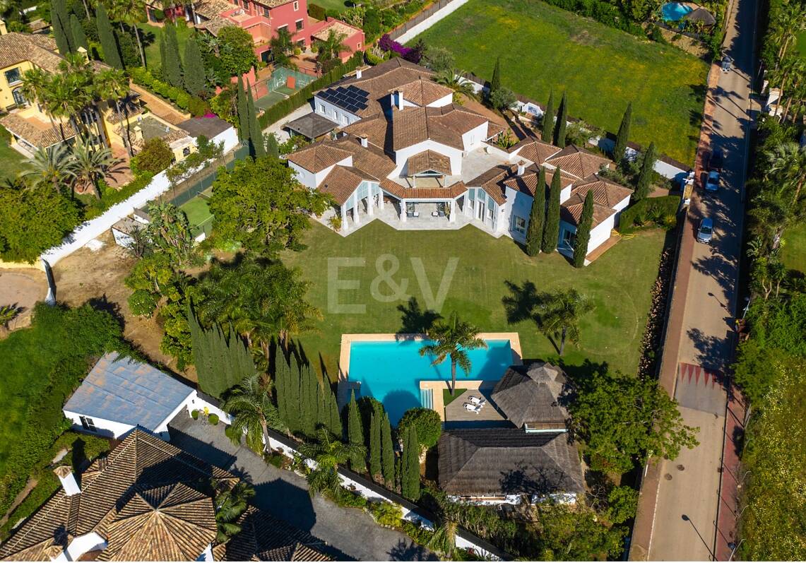 Fantastisk lyx Villa bara några steg från Guadalmina stranden