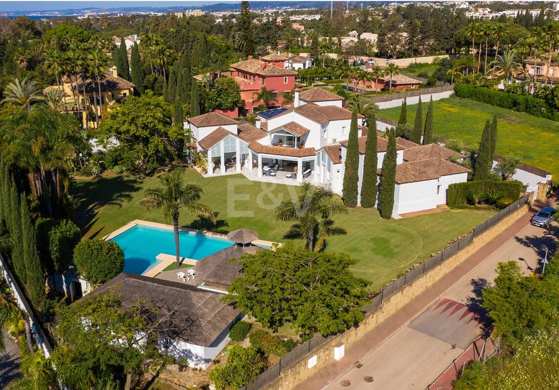 Fantastisk lyx Villa bara några steg från Guadalmina stranden