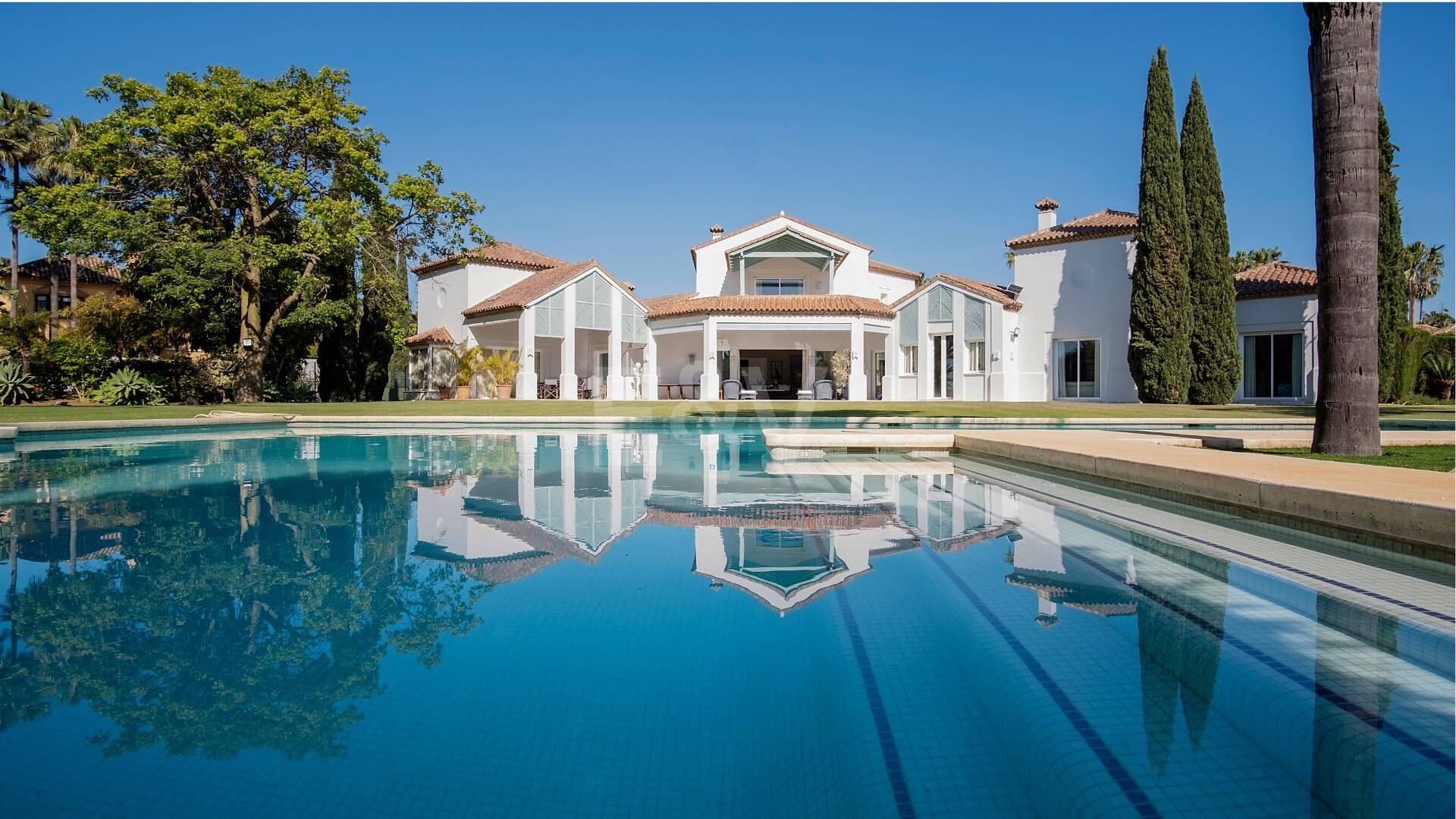 Superbe Villa de luxe à quelques pas de la plage de Guadalmina