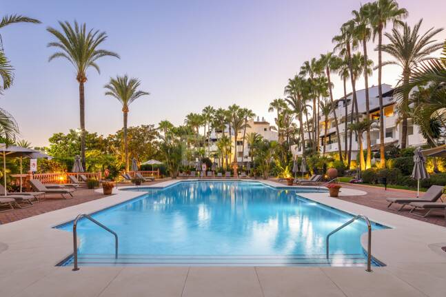 A Refined Ground Floor Apartment in Marbella’s Puente Romano Resort