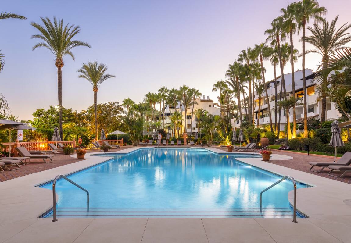 A Refined Ground Floor Apartment in Marbella’s Puente Romano Resort