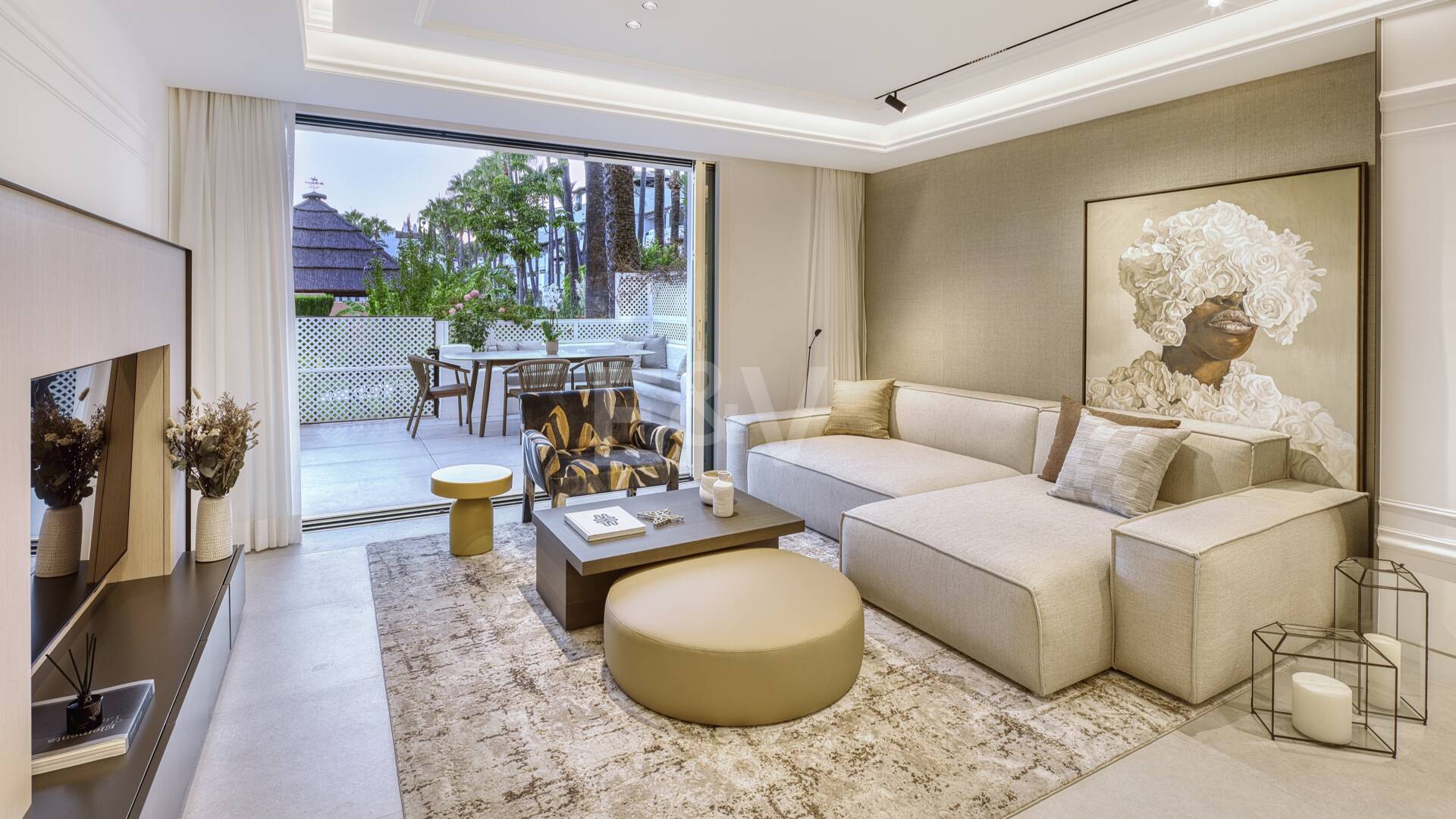 A Refined Ground Floor Apartment in Marbella’s Puente Romano Resort