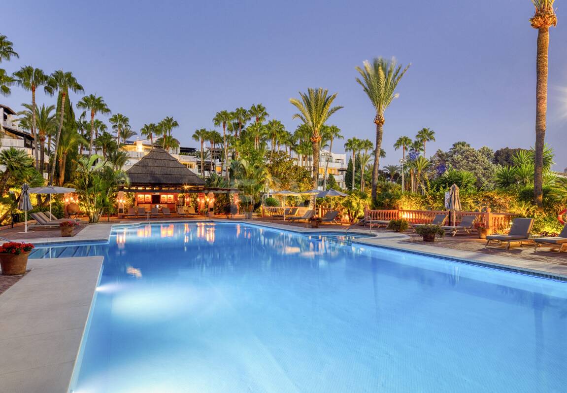 A Refined Ground Floor Apartment in Marbella’s Puente Romano Resort