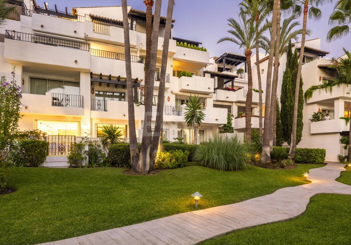 A Refined Ground Floor Apartment in Marbella’s Puente Romano Resort