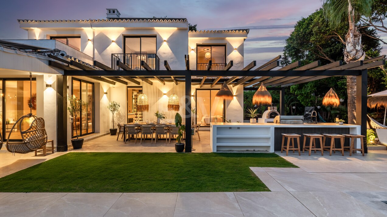 Villa de Lujo en la Playa con Modernas Comodidades y un Oasis al Aire Libre en San Pedro Playa