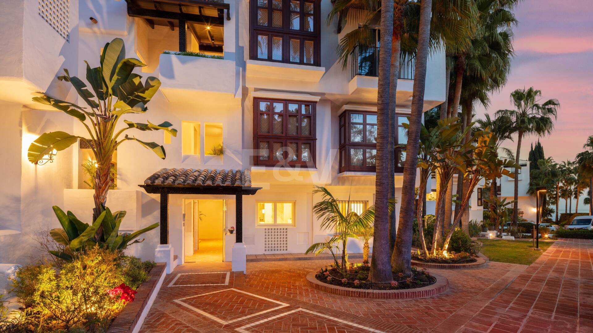 Exclusive Luxury in Puente Romano Resort on the Golden Mile