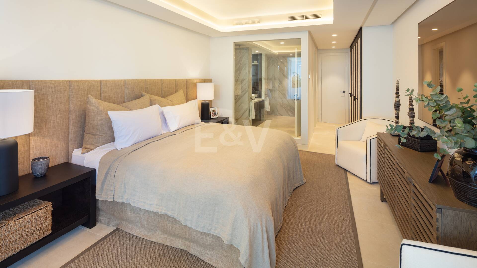 Exclusive Luxury in Puente Romano Resort on the Golden Mile