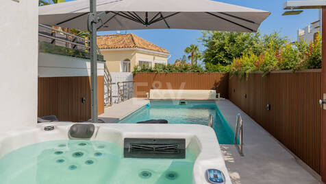 Villa à louer en San Pedro Playa, San Pedro de Alcantara