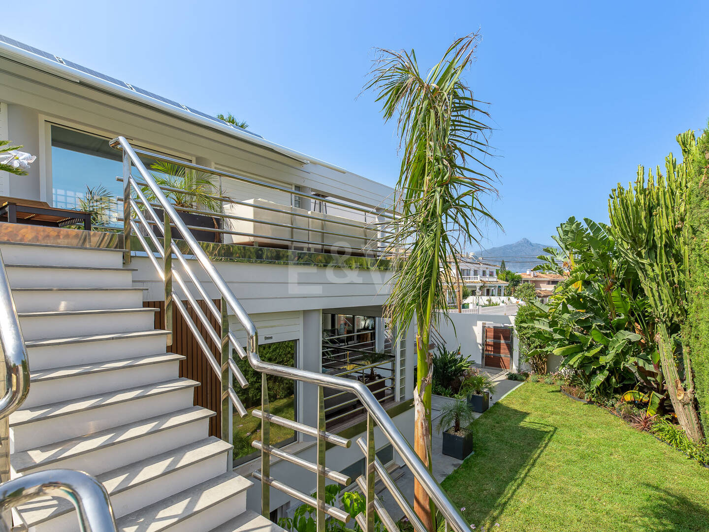 Villa à louer en San Pedro Playa, San Pedro de Alcantara