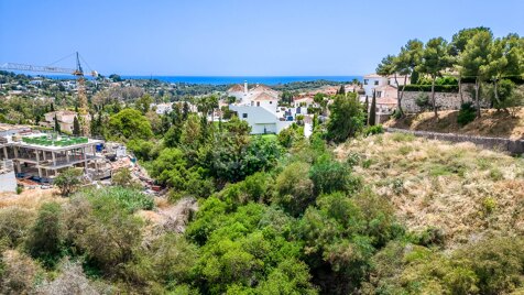 Grande opportunité dans El Paraiso Alto terrain fantastique avec vue sur la mer et le golf