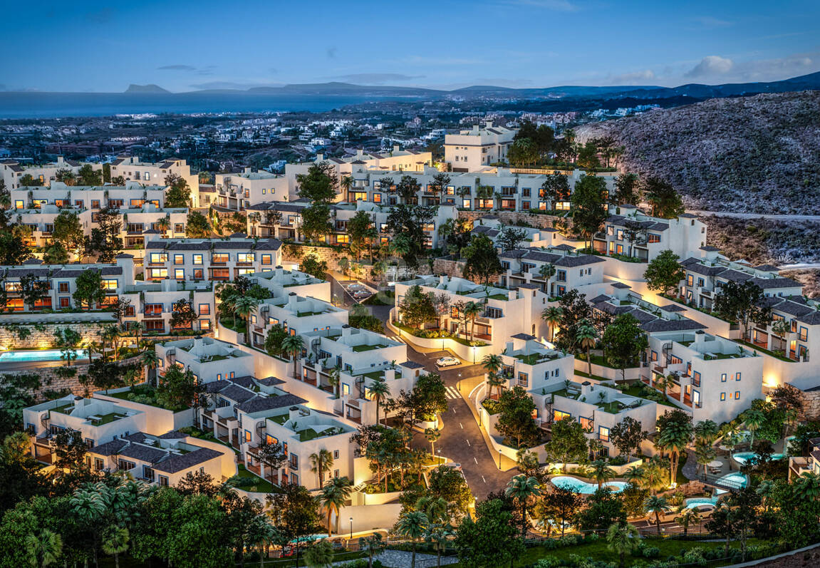 Projet de Villa El Paraiso Alto contemporain avec vue sur le golf et la mer