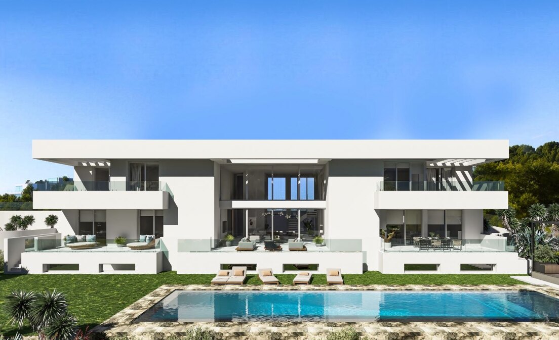 Contemporary El Paraiso Alto Villa Projekt z Golf i widoki na morze