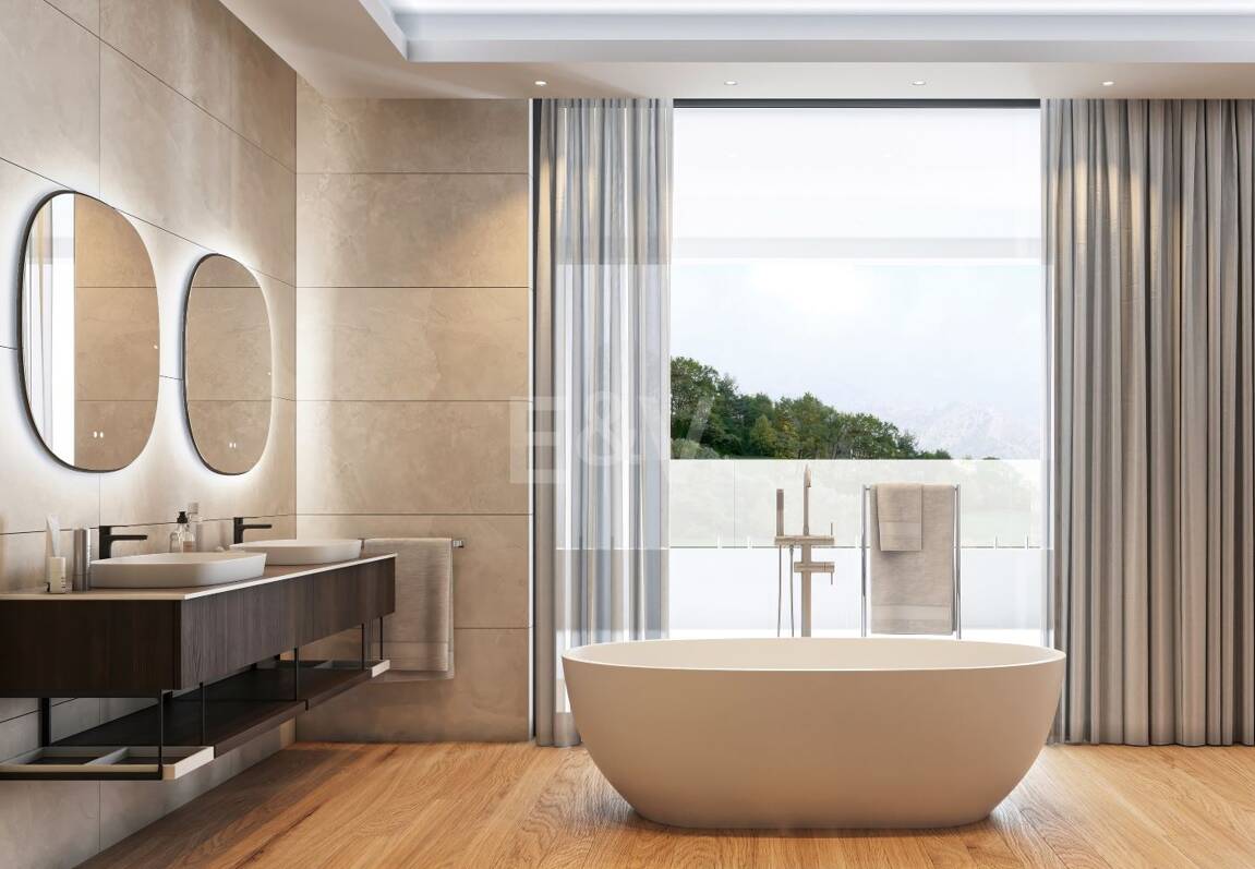 Projet de Villa El Paraiso Alto contemporain avec vue sur le golf et la mer