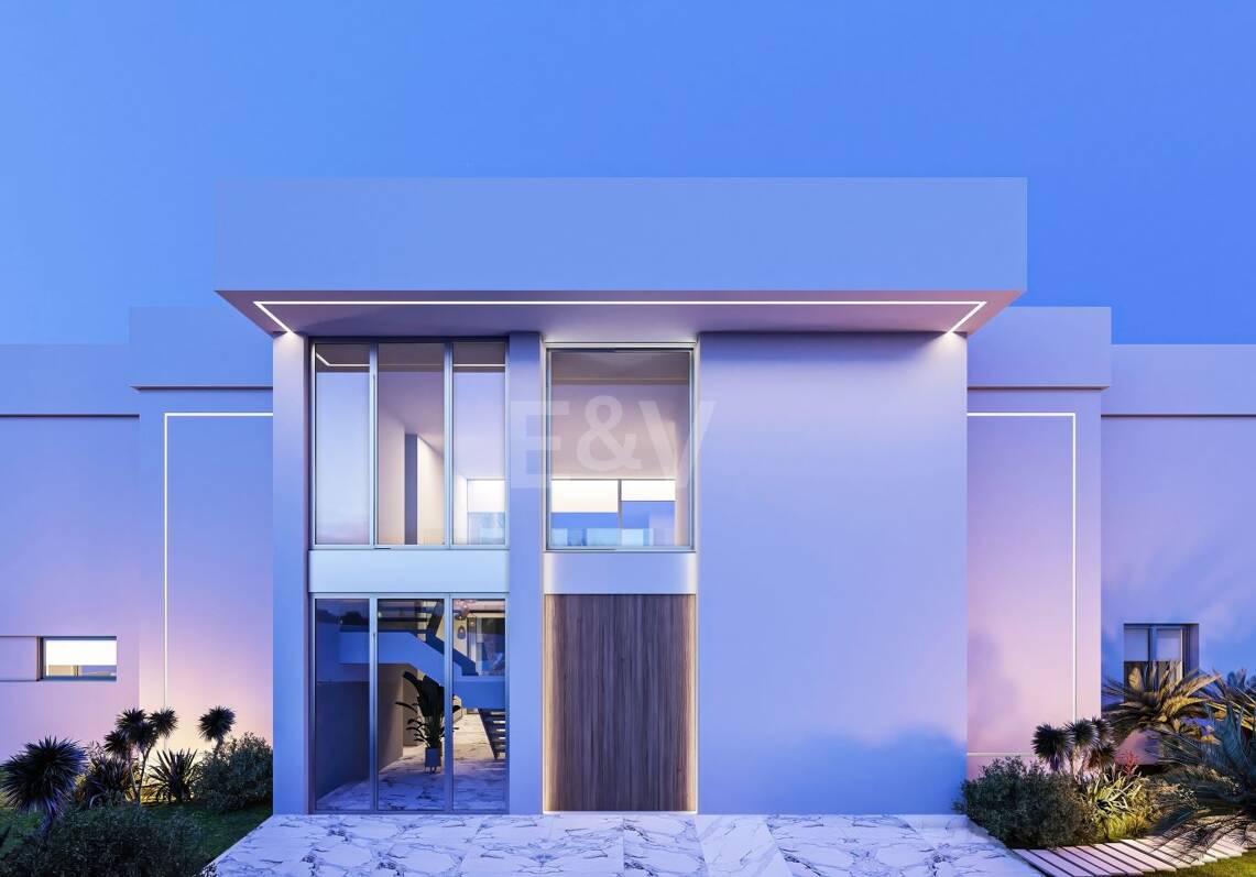 Contemporary El Paraiso Alto Villa Project with Golf and Sea Views