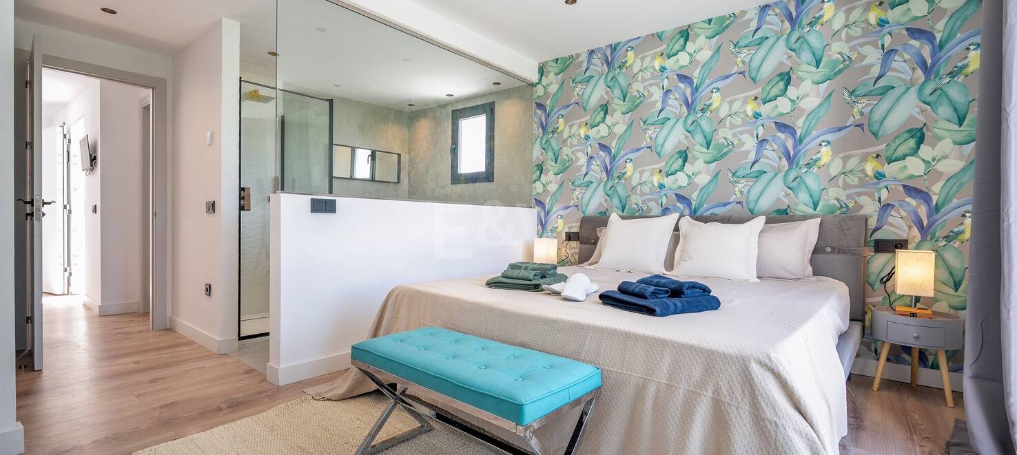 Contemporary Beachfront Villa in Marbella East: Perfect Family Getaway Steps from Elviria’s Best Beaches