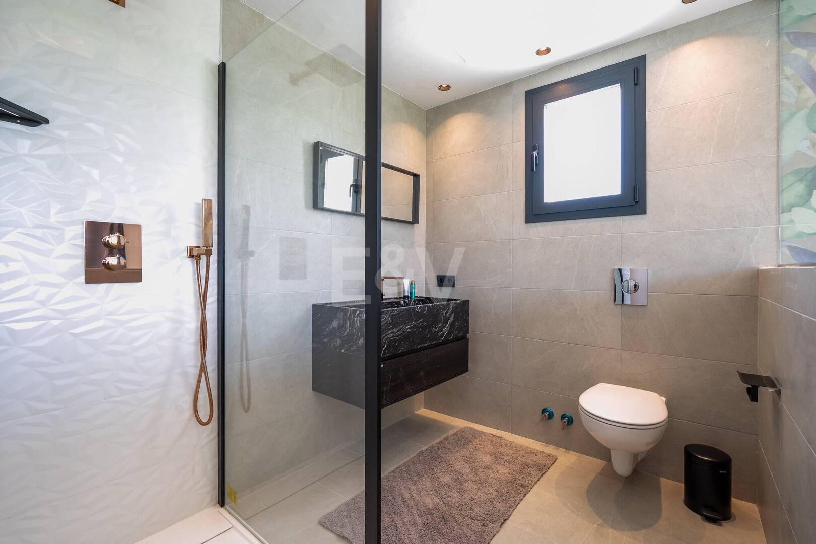 Contemporary Beachfront Villa in Marbella East: Perfect Family Getaway Steps from Elviria 's Best Beach