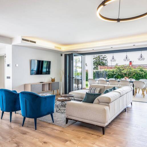 Contemporary Beachfront Villa in Marbella East: Perfect Family Getaway Steps from Elviria’s Best Beaches