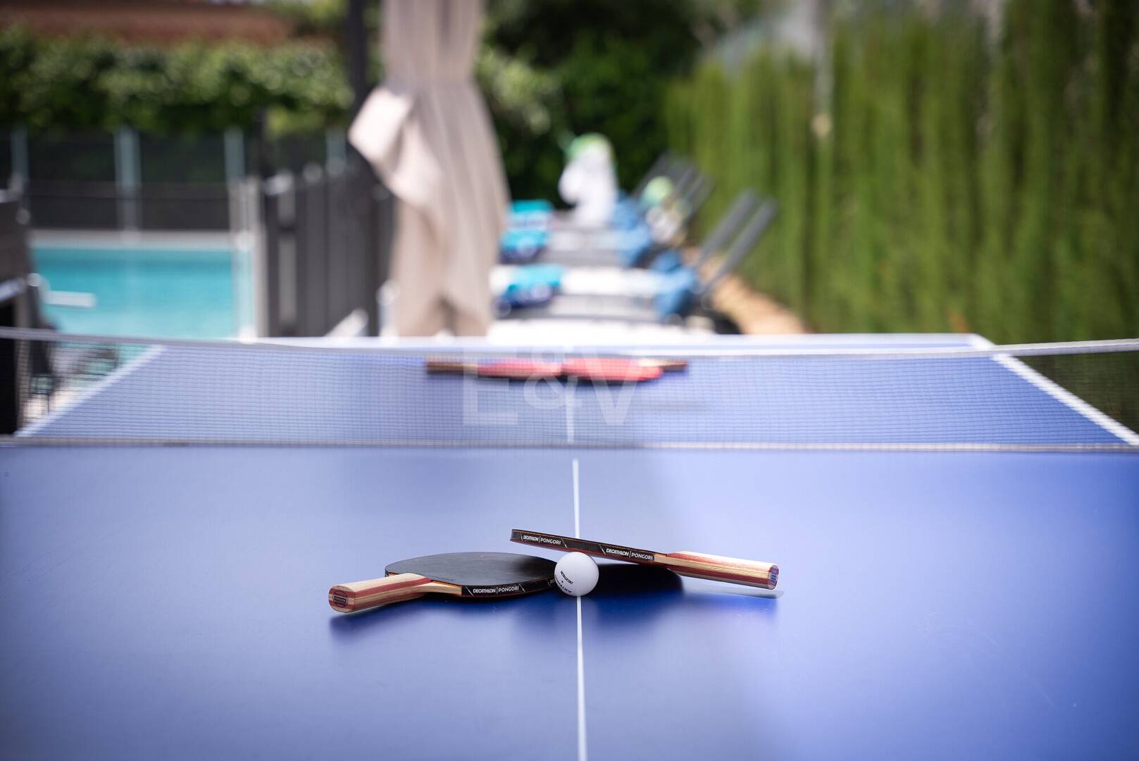 Contemporary Beachfront Villa in Marbella East: Perfect Family Getaway Steps from Elviria 's Best Beach